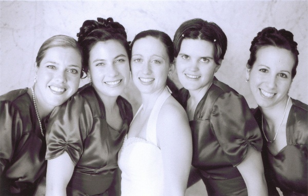 600x382 pixels (84K)